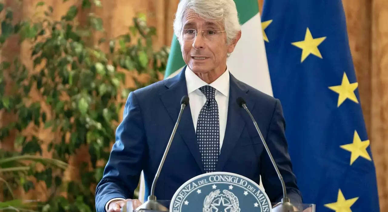 Abodi: «Premio al servizio civile nei concorsi un segnale per i giovani. E chiediamo alle imprese di valutarli nelle assunzioni»