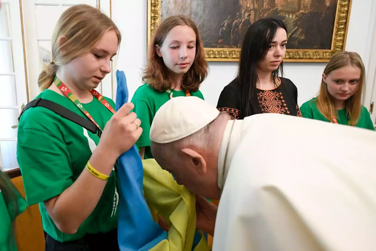 JMJ 2023 : le pape rencontre une quinzaine de pèlerins ukrainiens