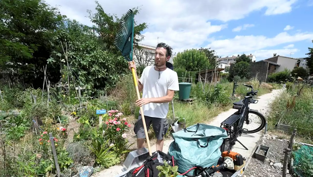 Toulouse : jardinier à vélo cargo, Julien prône l’entretien raisonné