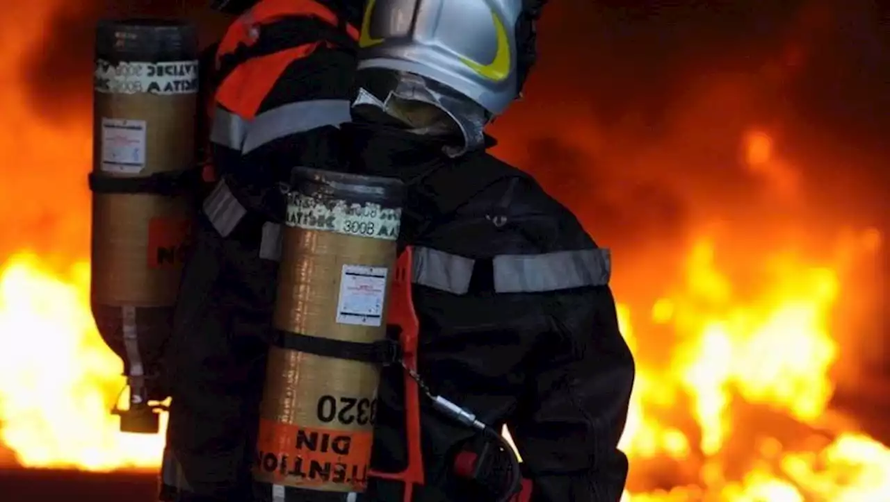 Un septuagénaire meurt dans l'incendie de sa maison dans les Pyrénées-Orientales, 35 pompiers mobilisés