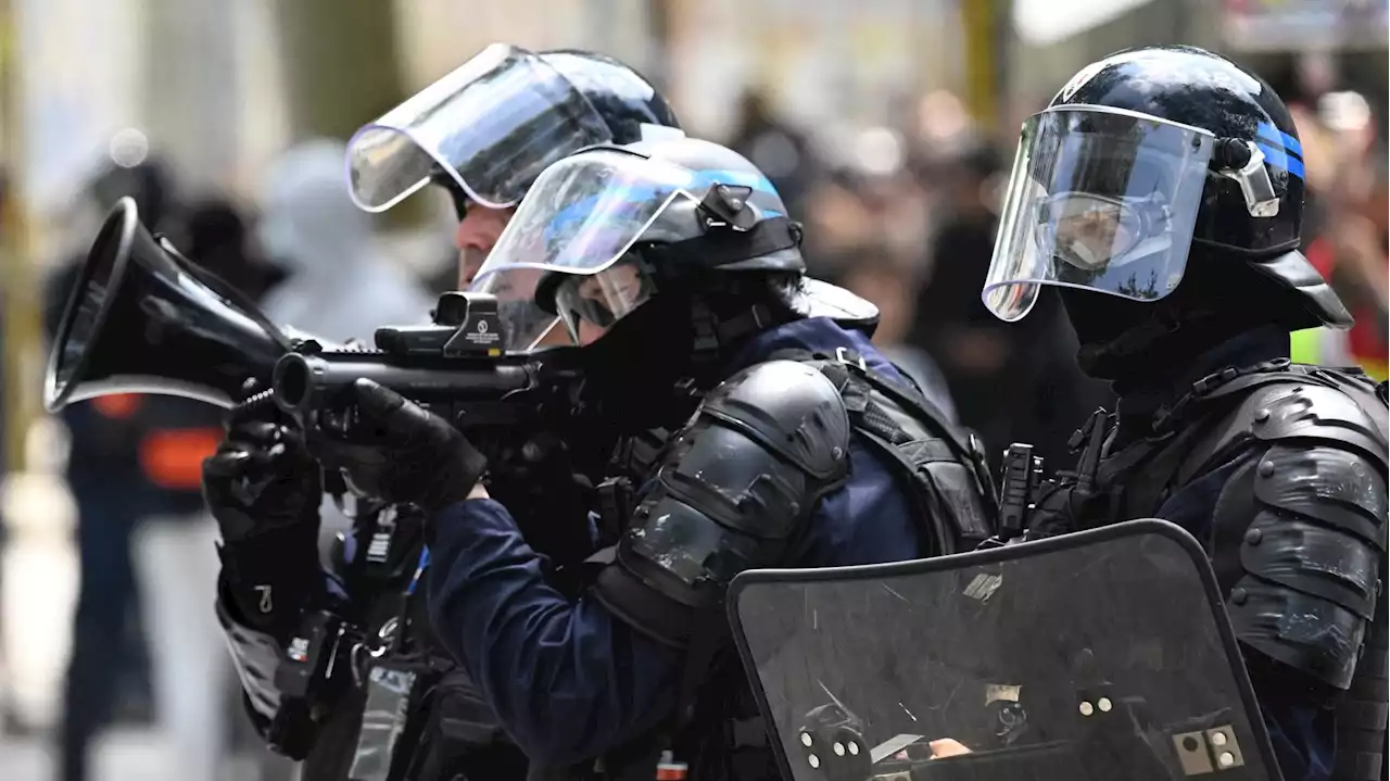 Le policier incarcéré pour les violences contre Hedi à Marseille reconnaît finalement un tir de LBD