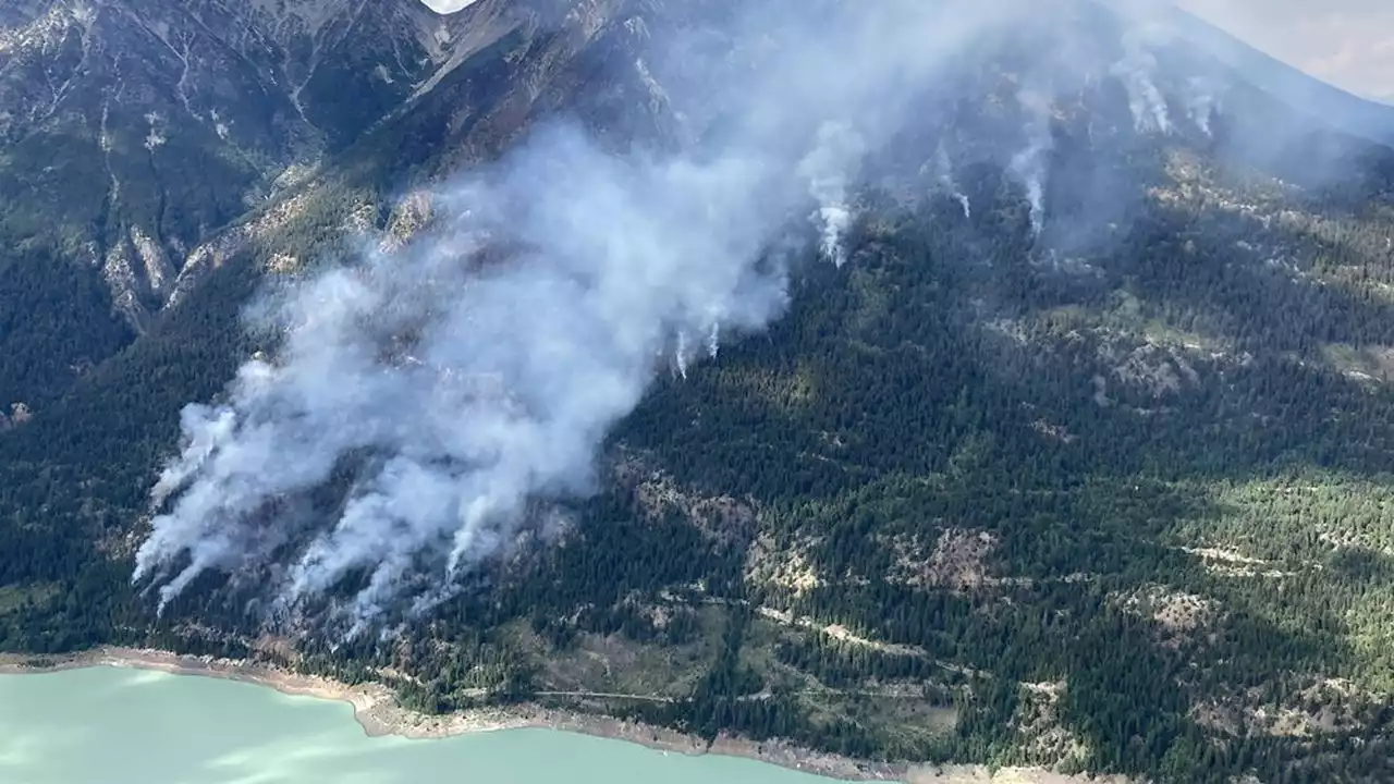 Incendies au Canada : les feux de forêts ont généré un record d'émissions de carbone