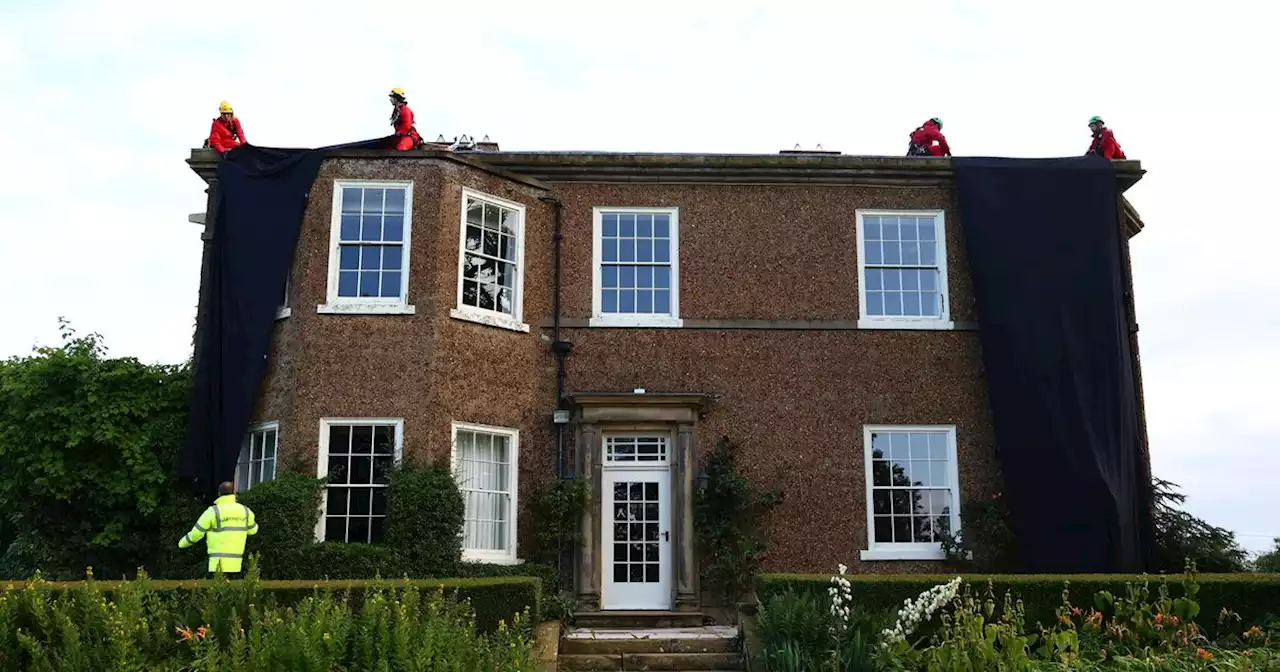 Four Greenpeace protesters climb on top of Rishi Sunak's Yorkshire mansion