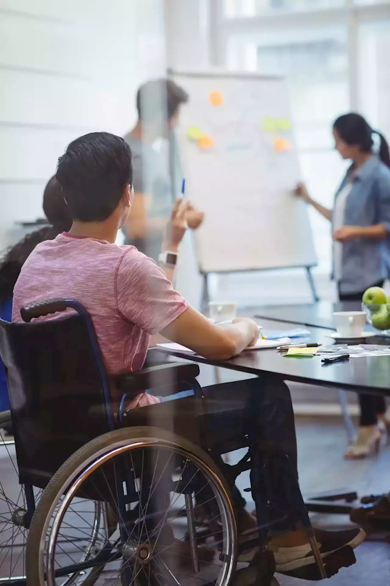 Los jóvenes con discapacidad tardan el doble que su generación en encontrar trabajo