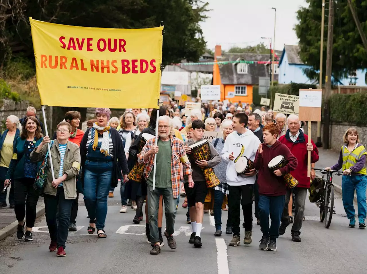 Hundreds march through town to show strength of feeling over hospital beds closure