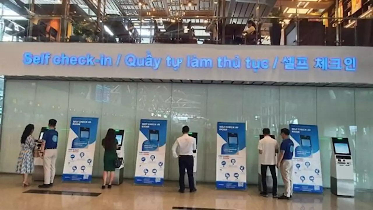 Self-check-in kiosks launched at Danang International Airport