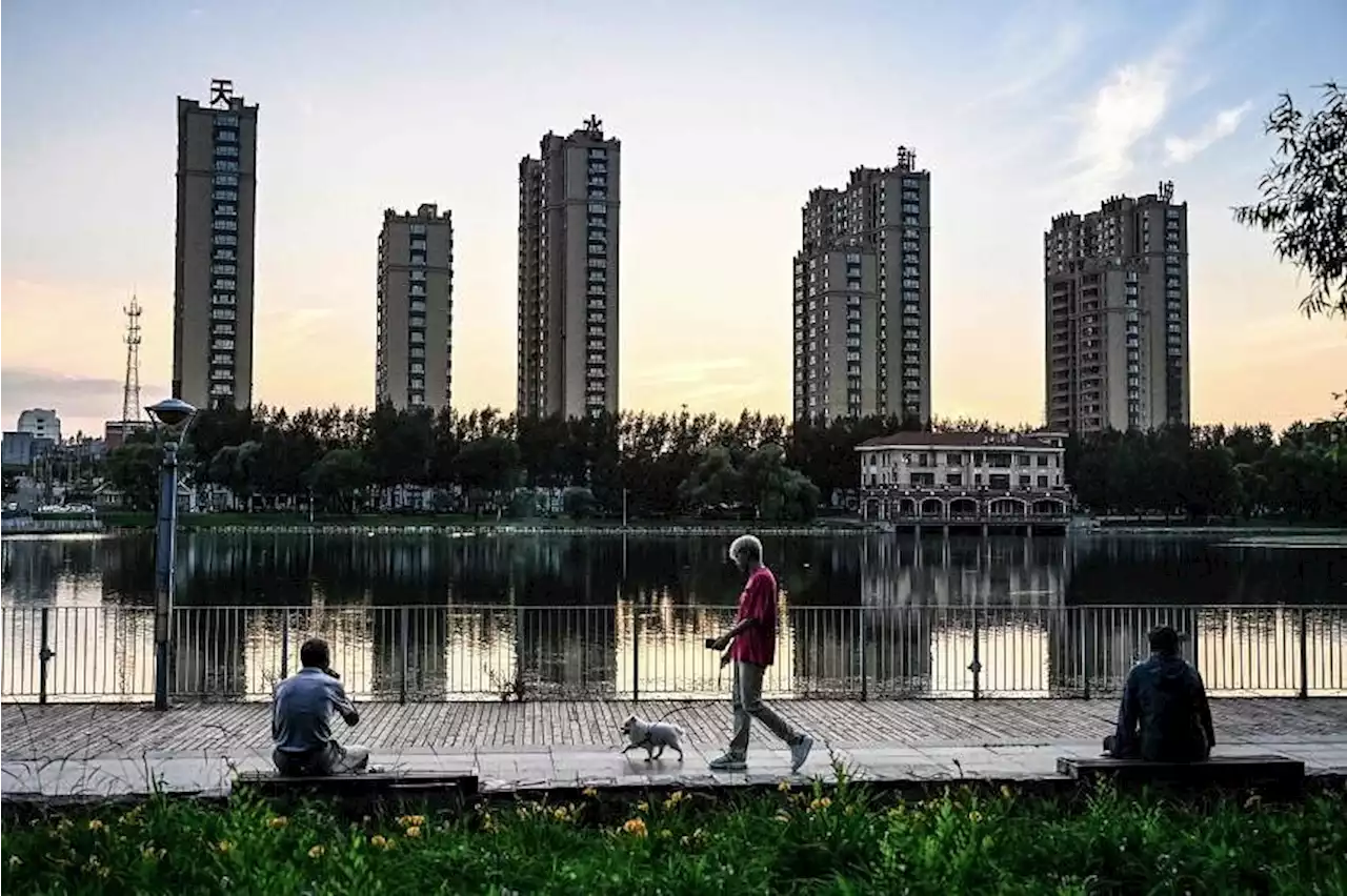 China to make it easier for citizens to settle in small and medium-sized cities