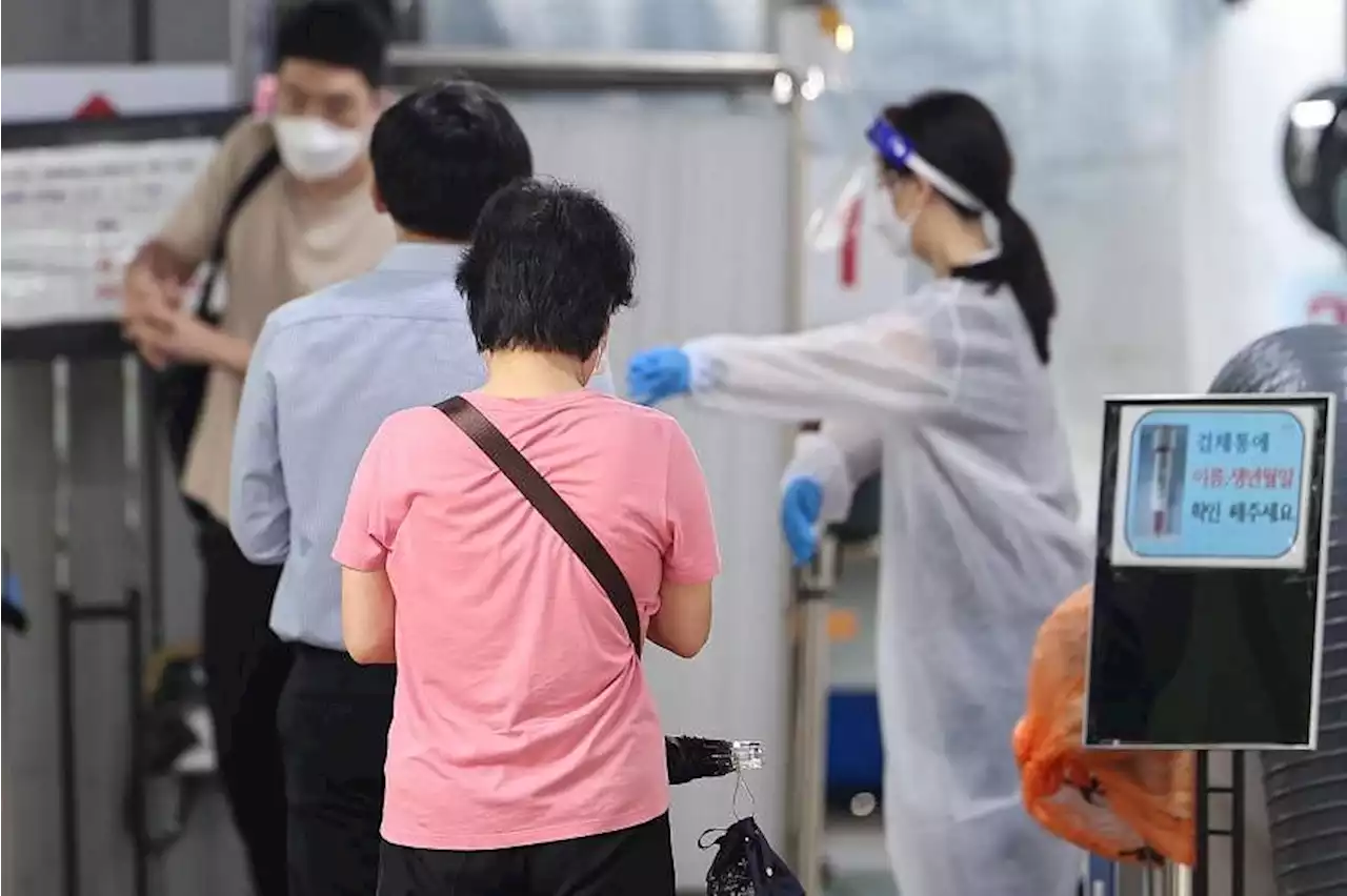 South Korea recommends masks in crowded places as Covid-19 cases spike