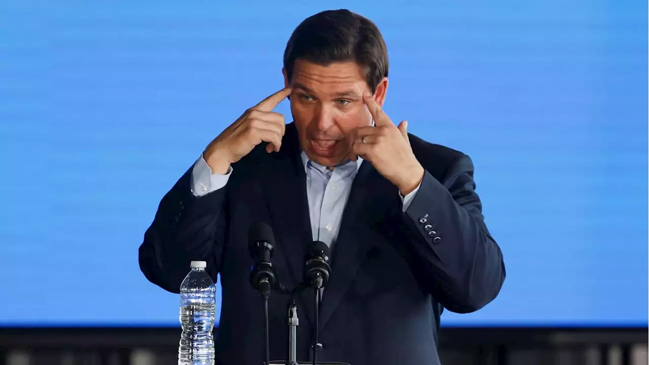 Ron DeSantis Weirdly Loves to Talk About ‘Slitting Throats’