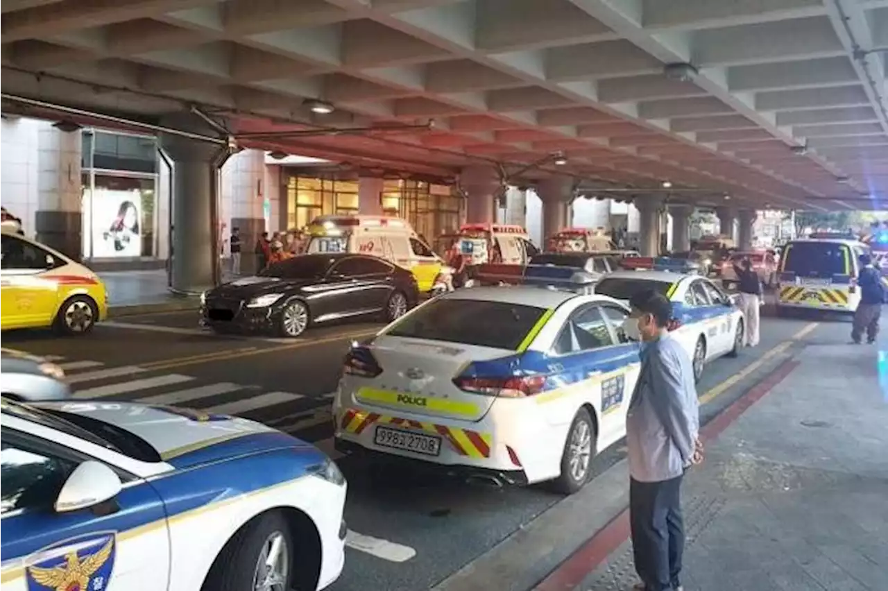 At least 13 hurt in stabbing spree at mall in affluent Seoul suburb