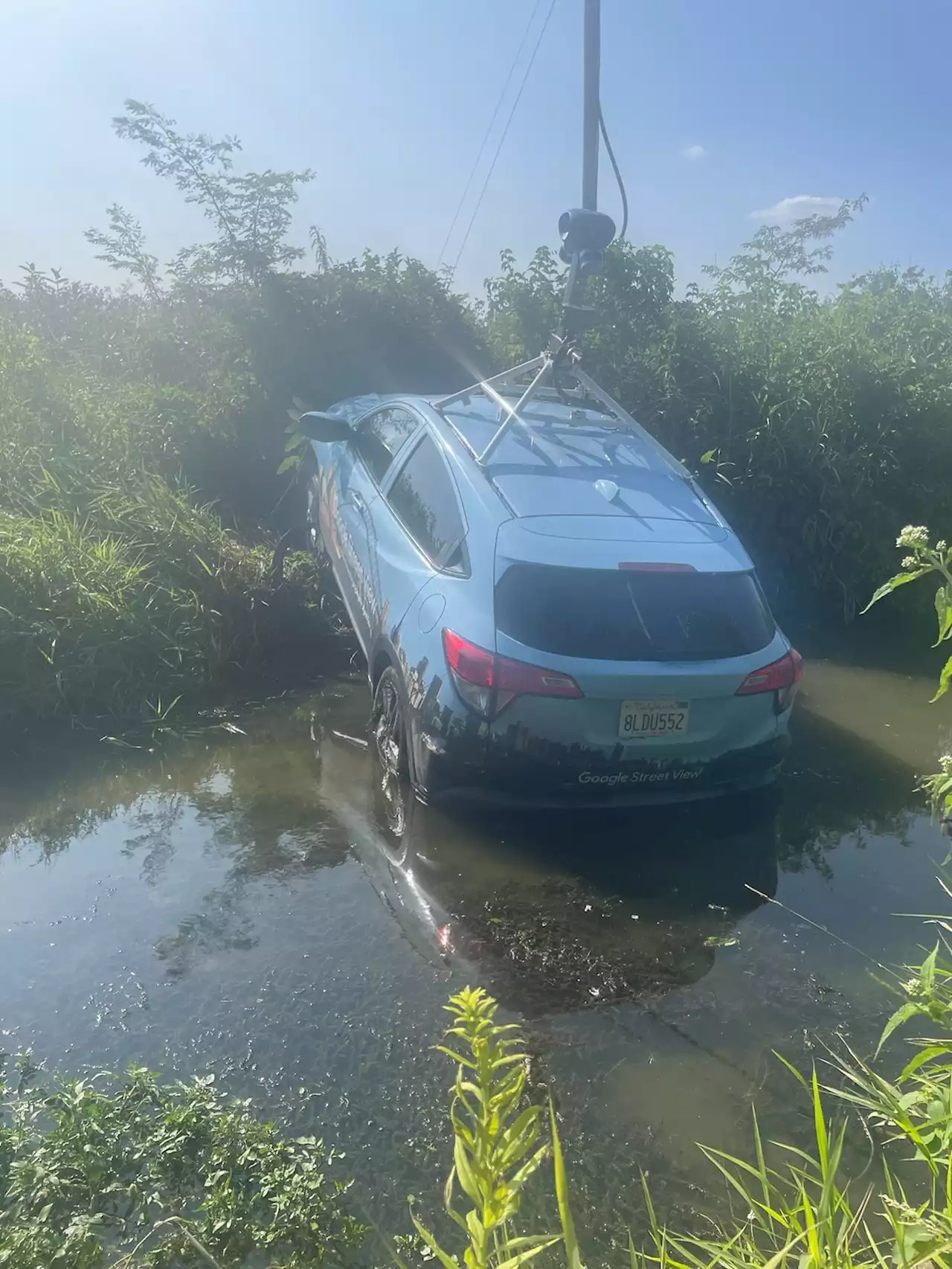 Google Maps car careens into creek after 100mph cop chase