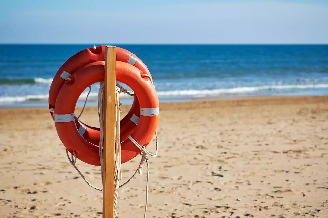 Hols warning as two popular in Brit hotspot closed as sewage plagues shores