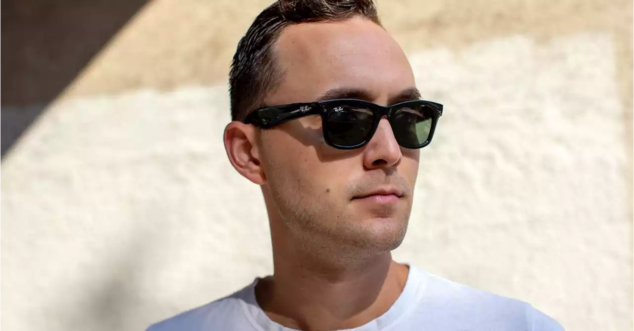 Barely anyone is using Meta’s Ray-Ban smart glasses