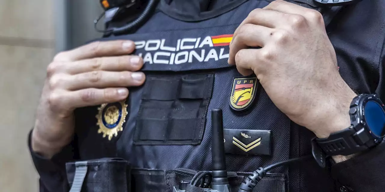 Un hombre se atrinchera con rehenes en una vivienda de Alzira (Valencia)