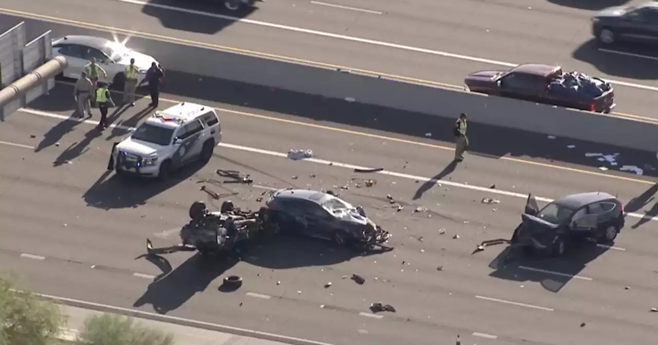 Multi-vehicle crash prompts closure of Loop 101 NB at Chaparral Road
