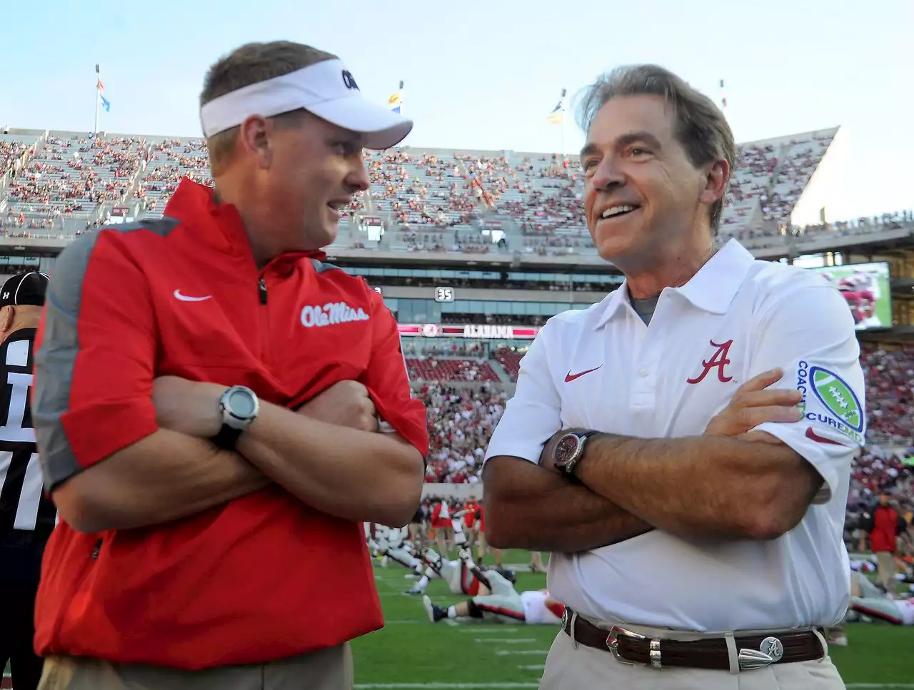 Now at Auburn, Freeze says he and Saban discussed Alabama coordinator job in 2017