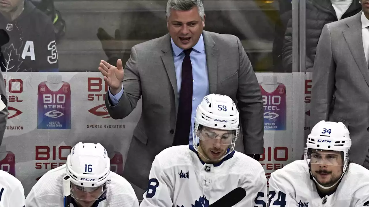 Maple Leafs sign coach Sheldon Keefe to a multiyear contract extension