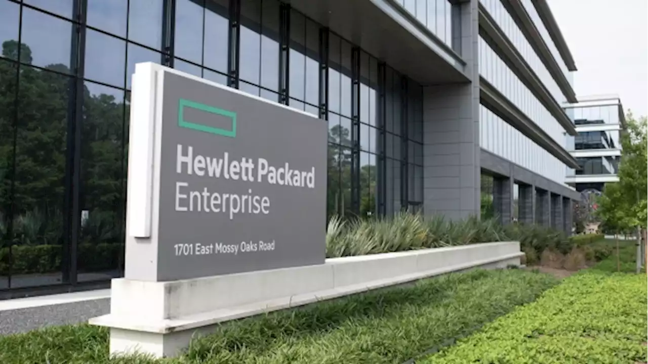 HPE Bumps Full-Year Profit Outlook on Renewed Corporate Spending