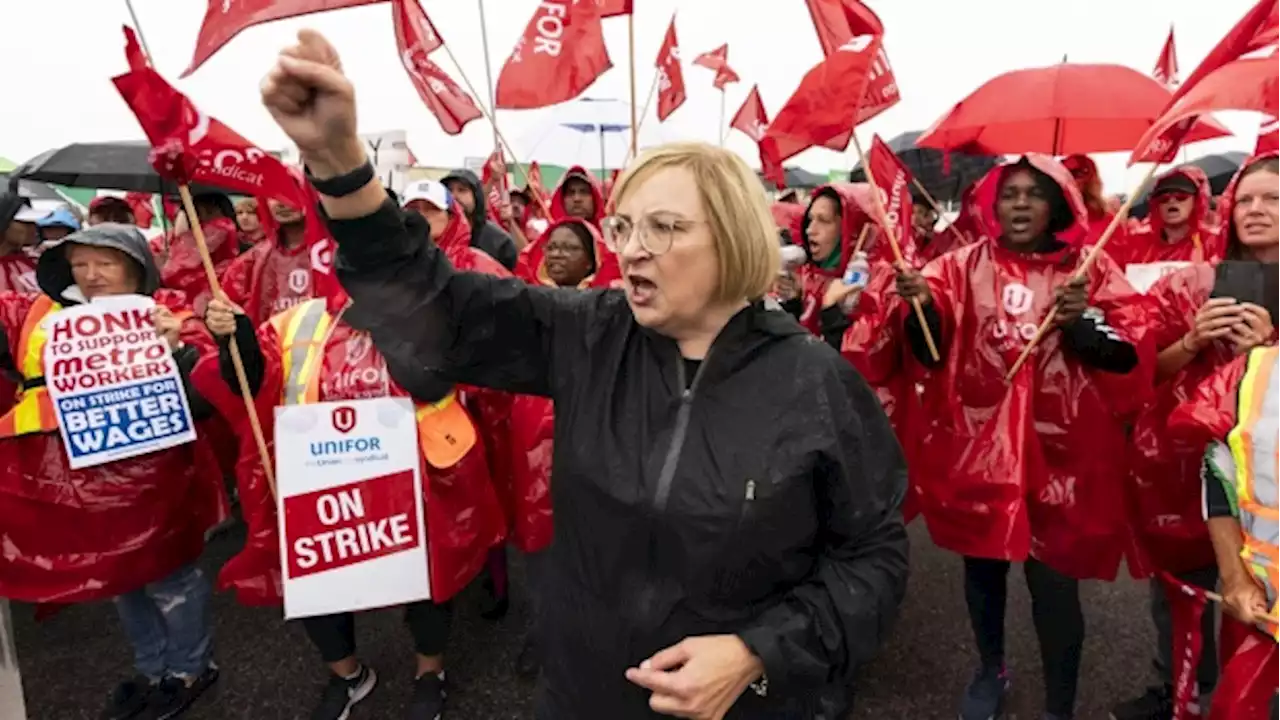 Metro says tentative deal reached with striking grocery workers in Toronto