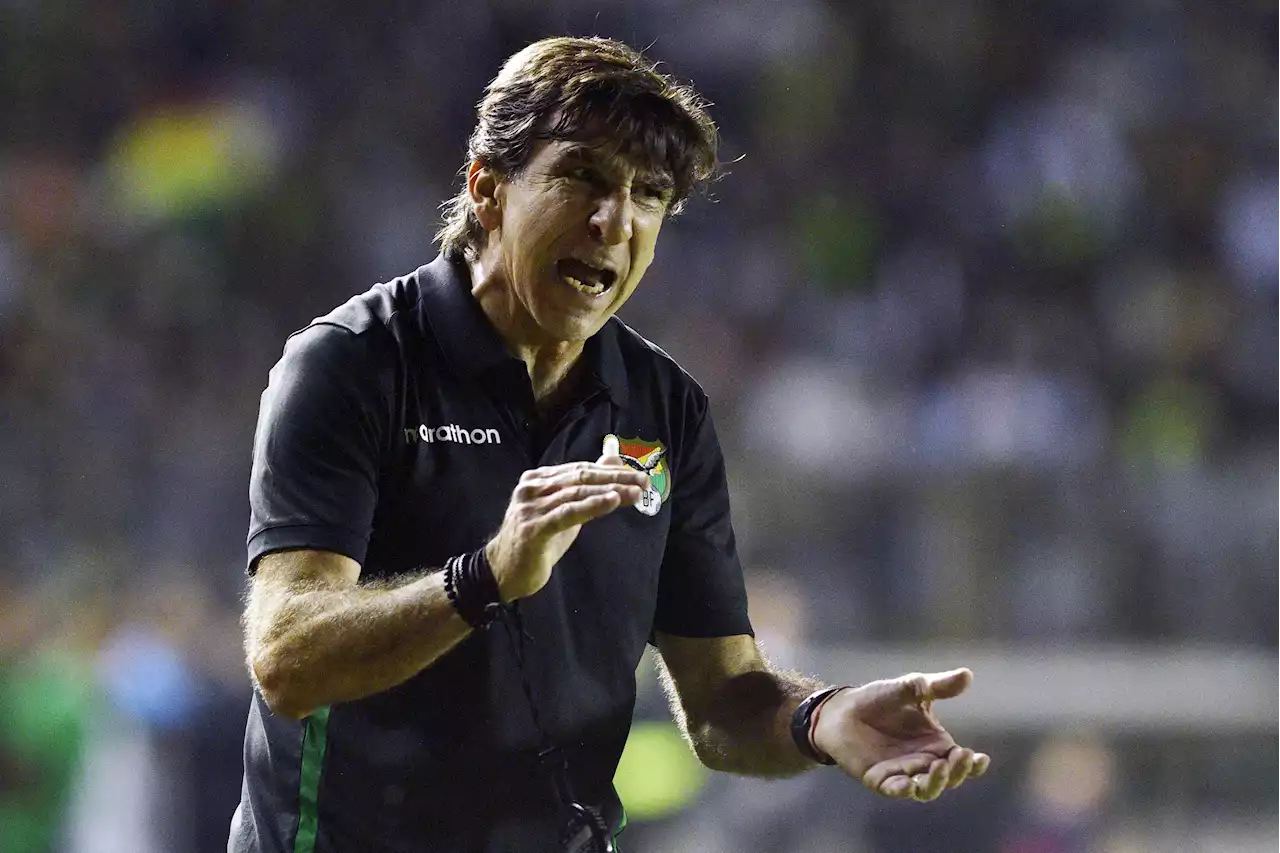 Gustavo Costas toma polémica decisión con Bolivia pensando en las Eliminatorias