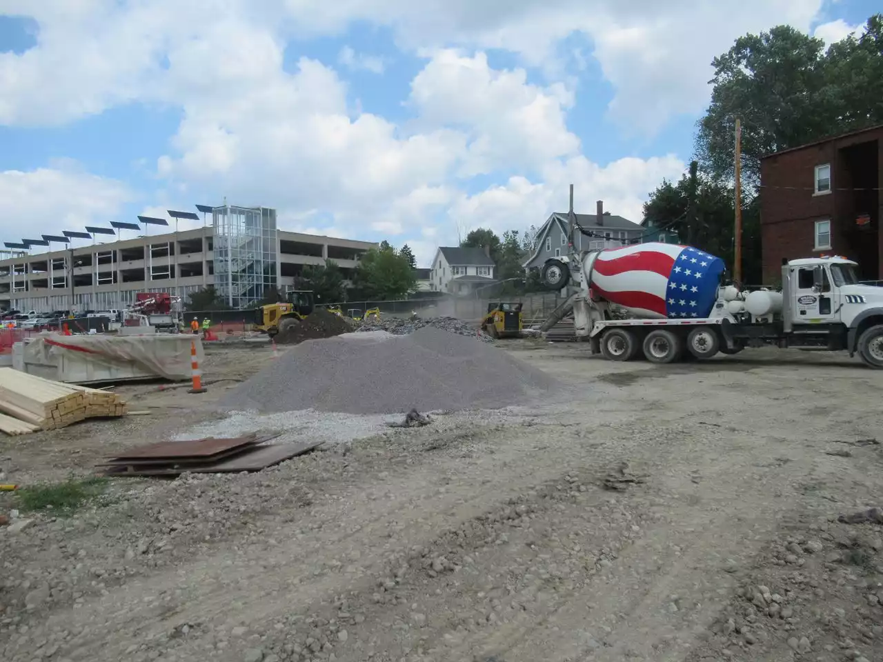 One-lane eastbound advisory in front of Heights High