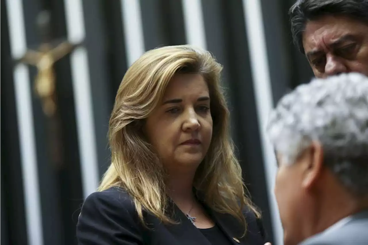 Lula decide nomear uma mulher para o STJ e escolhe a advogada Daniela Teixeira