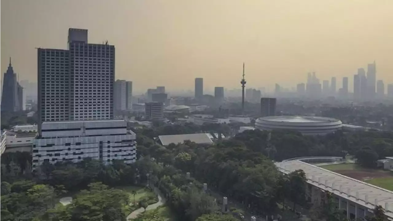 Jokowi Ancam Tutup Pabrik Pencemar Udara Jakarta