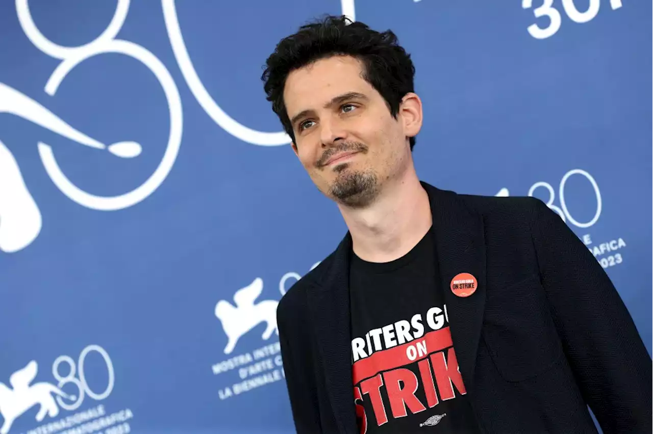 Damien Chazelle Sports ‘Writers Guild On Strike’ T-Shirt At Jury Press Conference: “Each Art Work Has Value And Is Not Only Content For A Pipeline” — Venice