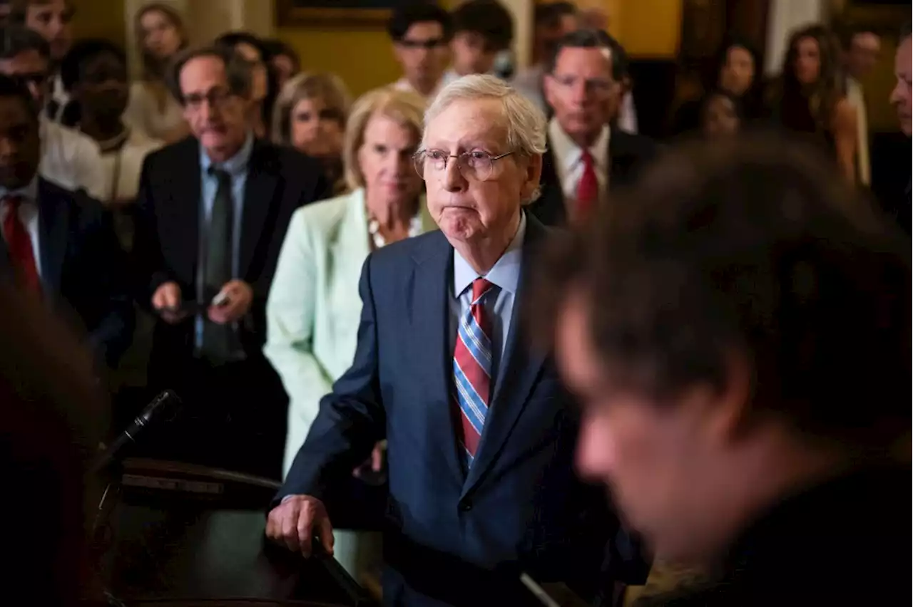 Mitch McConnell Appears To Freeze Up Again During Press Gaggle