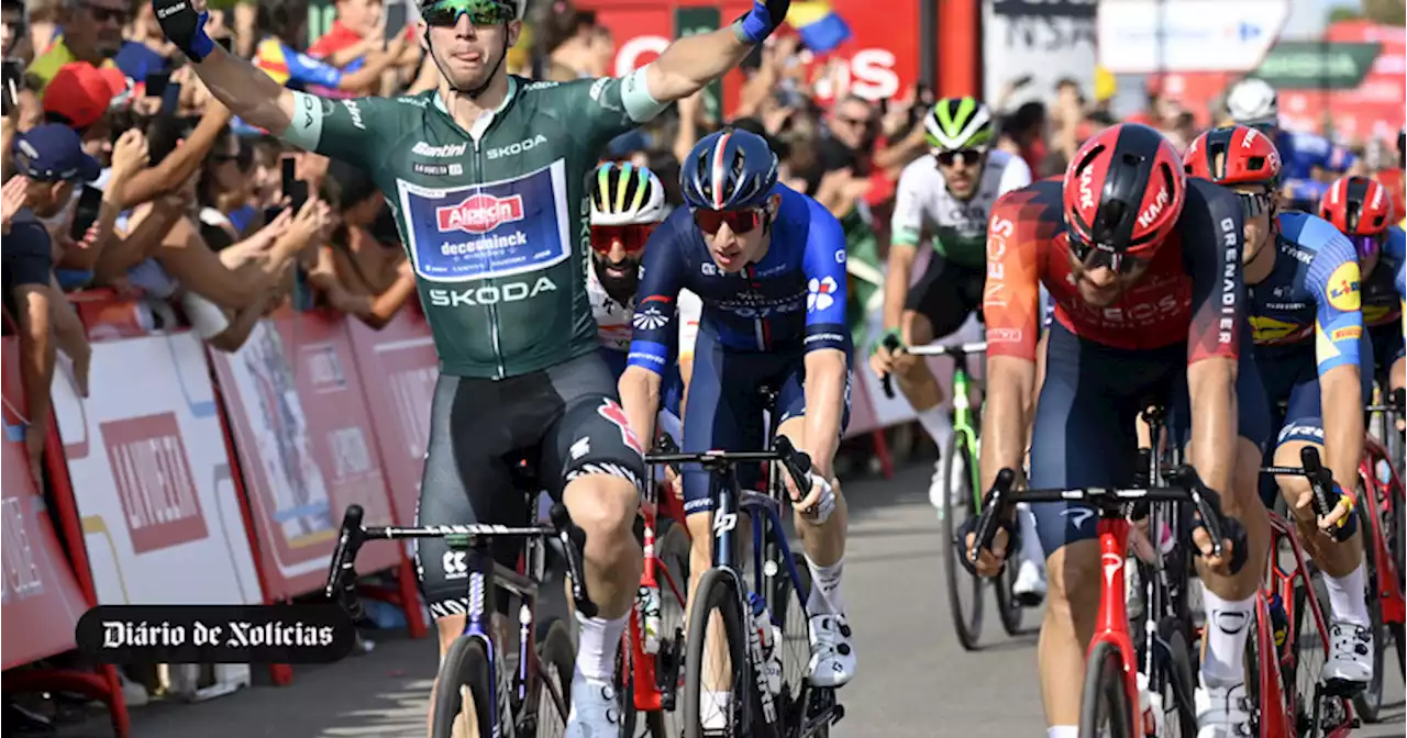 Kaden Groves volta a vencer na quinta etapa da Vuelta, Evenepoel segue líder