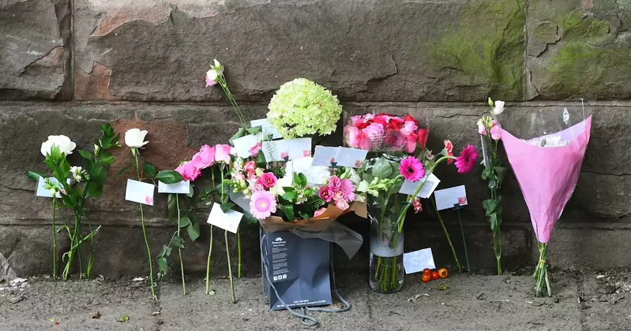 Family of tragic flooding couple leave flowers on Queens Drive