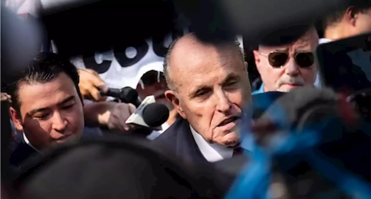 Jueza declara a Rudy Giuliani culpable de difamación; deberá pagar más de 100 mil dólares