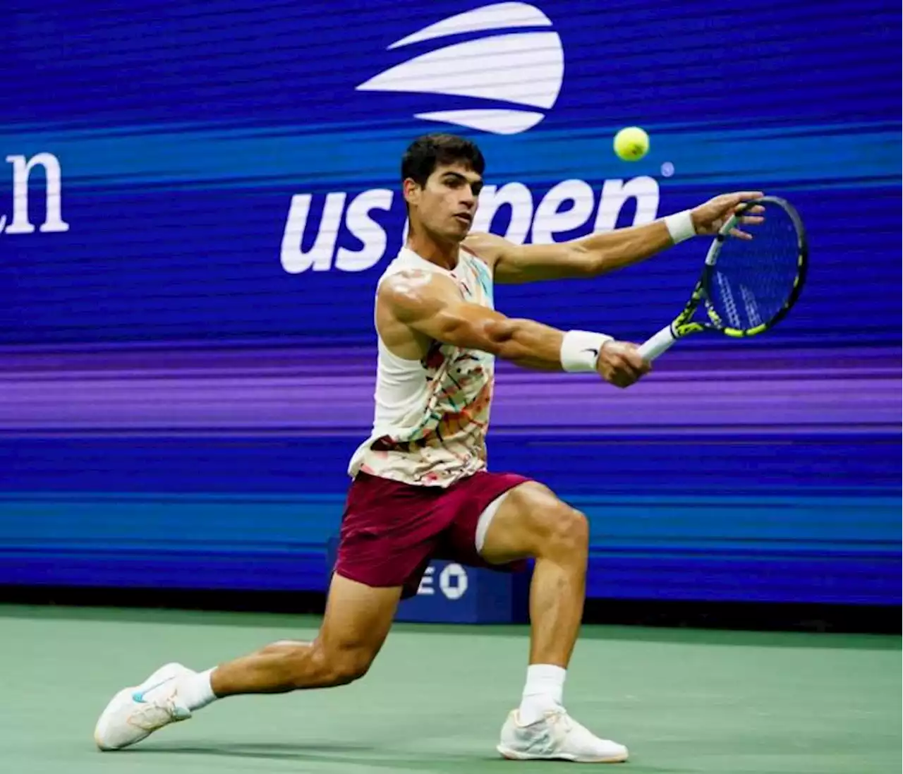 Carlos Alcaraz inició a lo campeón la defensa de su título en el US Open