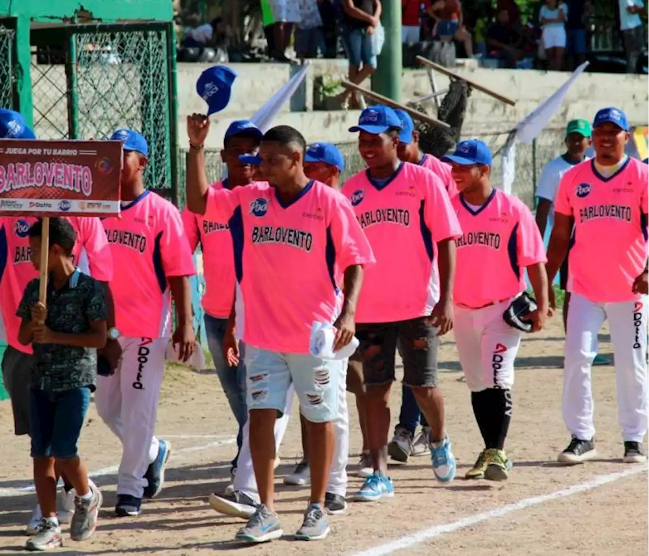 Estos son los equipos que lideran el Torneo de Sóftbol Juega Por Tu Barrio