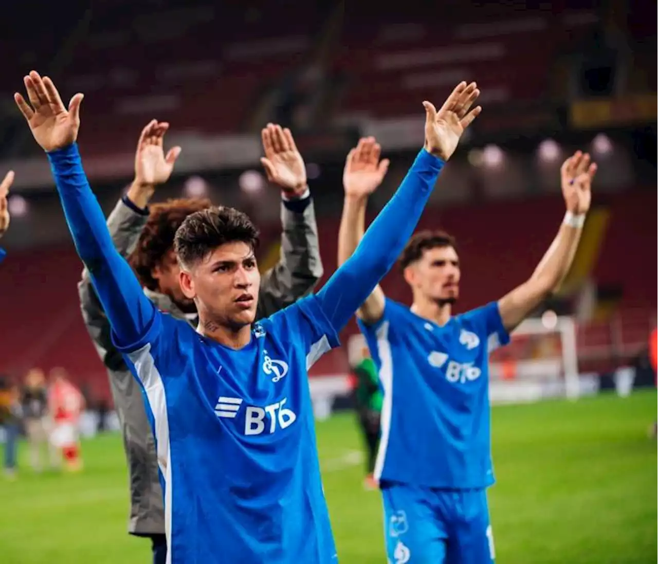 Jorge Carrascal regresó a las canchas con su debut en el Dynamo de Moscú