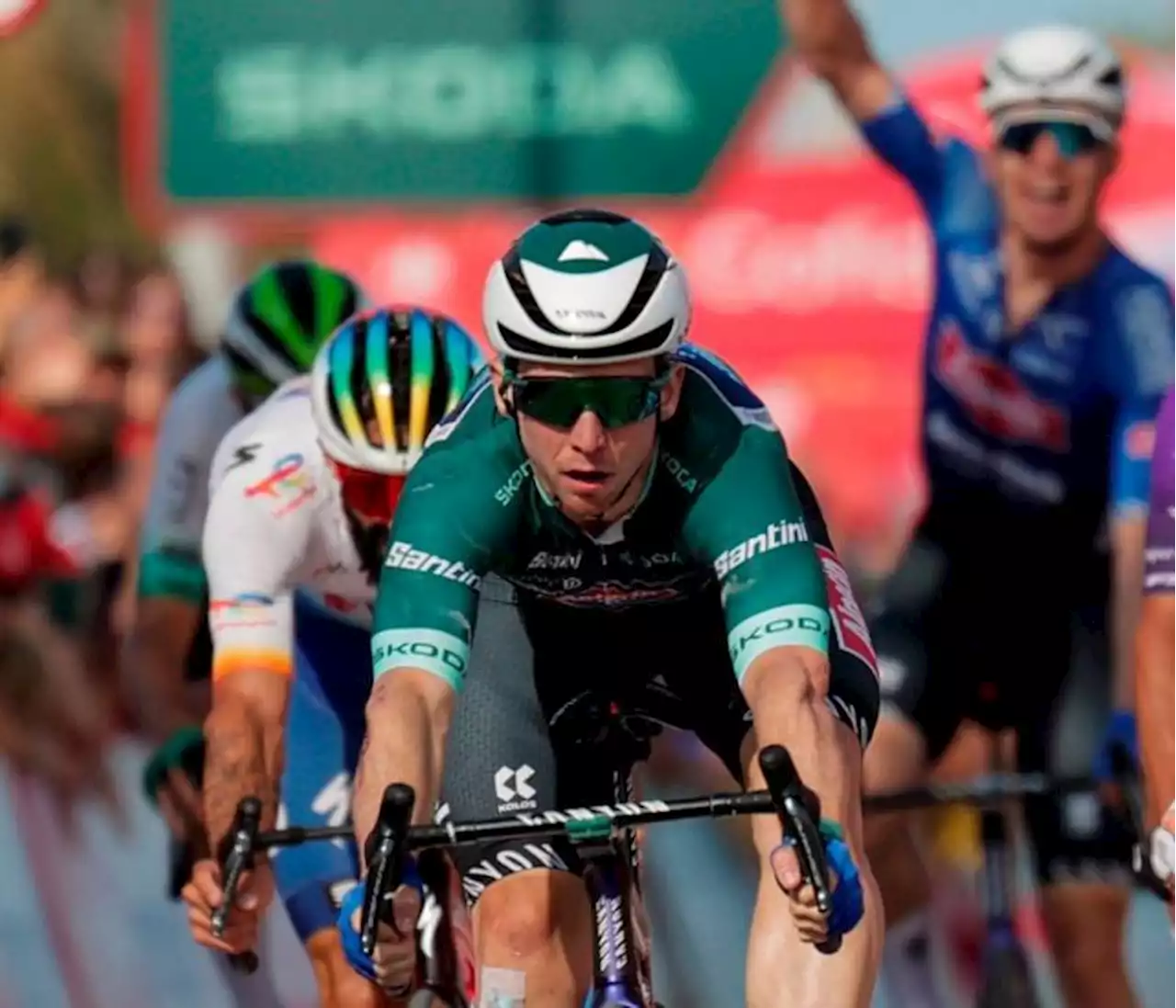 La Vuelta: Kaden Groves gana la etapa cinco y Evenepoel mantiene la roja