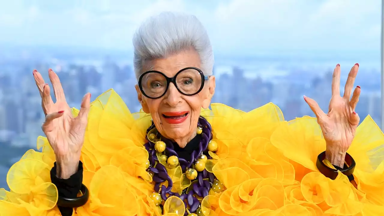 Fashion Icon Iris Apfel Turns 102, Celebrates With Christie Brinkley