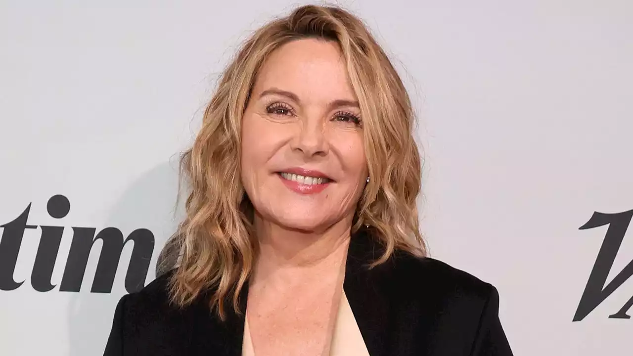 Kim Cattrall Says Her Mom Taught Her to 'Defend Myself'