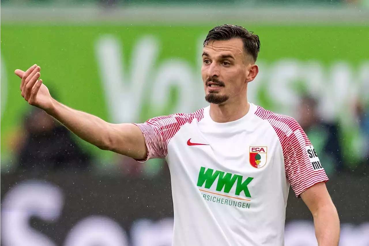 Transfers: Medien: Augsburg-Stürmer Berisha bittet um Wechsel