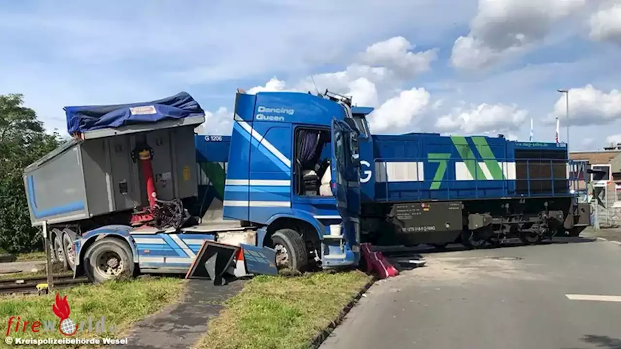 D: Ein Leichtverletzter nach Verkehrsunfall zwischen Lkw und Lok in Orsoy