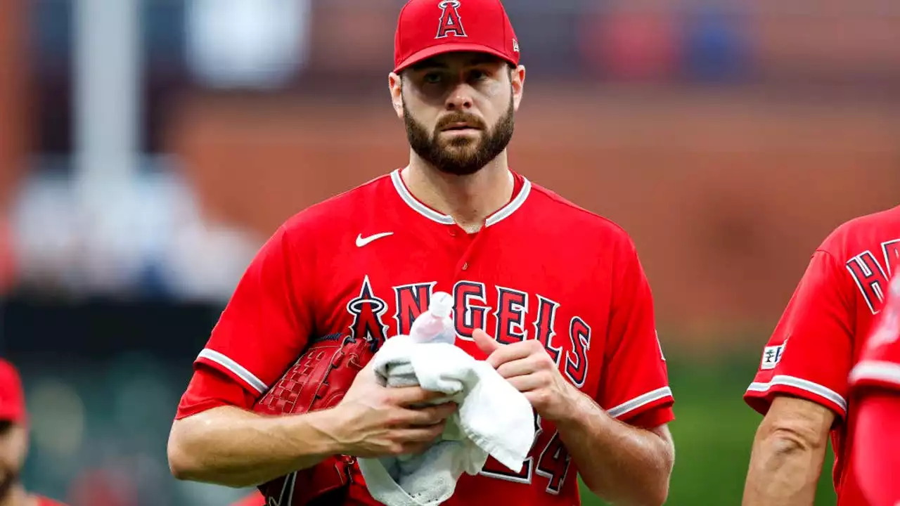 Angels place Lucas Giolito, Reynaldo López, 3 others on waivers, report says