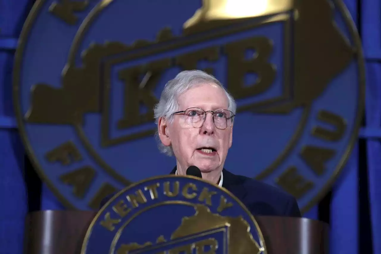 Mitch McConnell freezes up for second time in public appearance