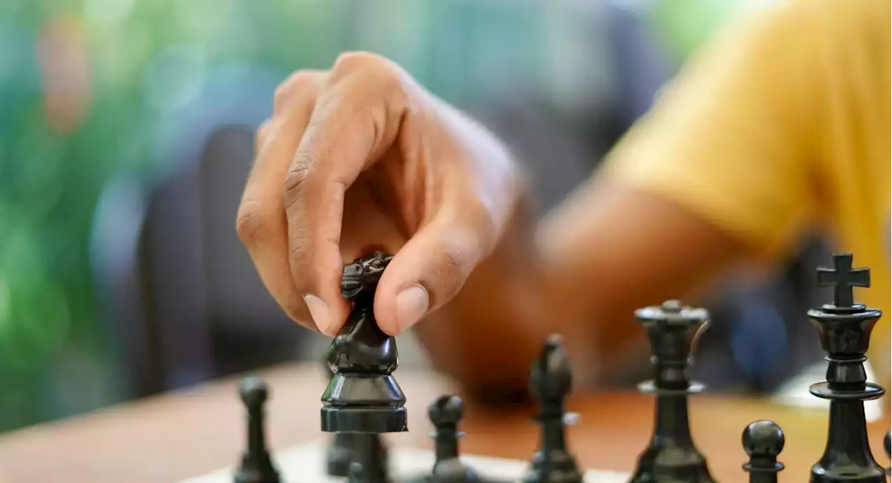 Extra Extra: One of NYC's hottest clubs is a chess club