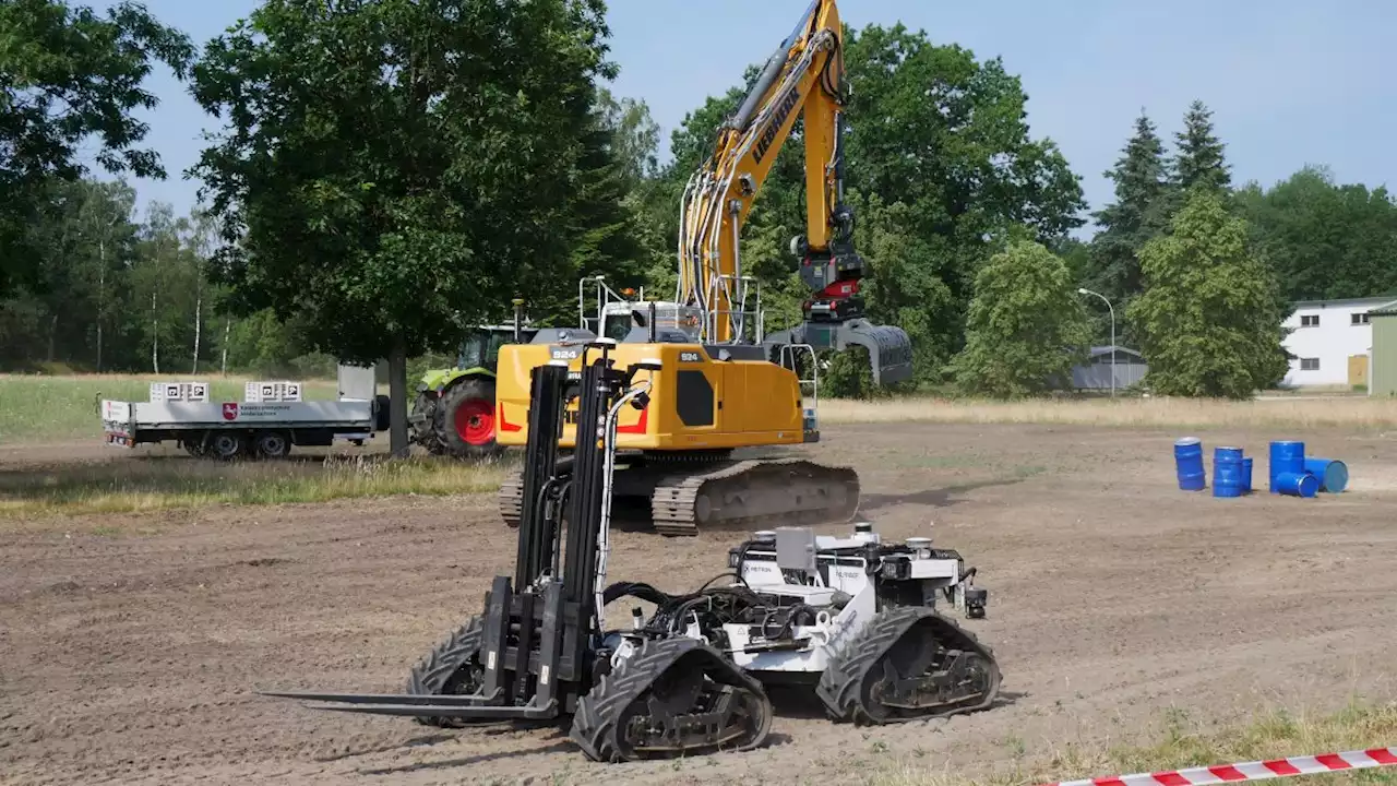 Wie ein Autonomie-Kit Bagger und Traktoren zu Krisenhelfern aufwertet