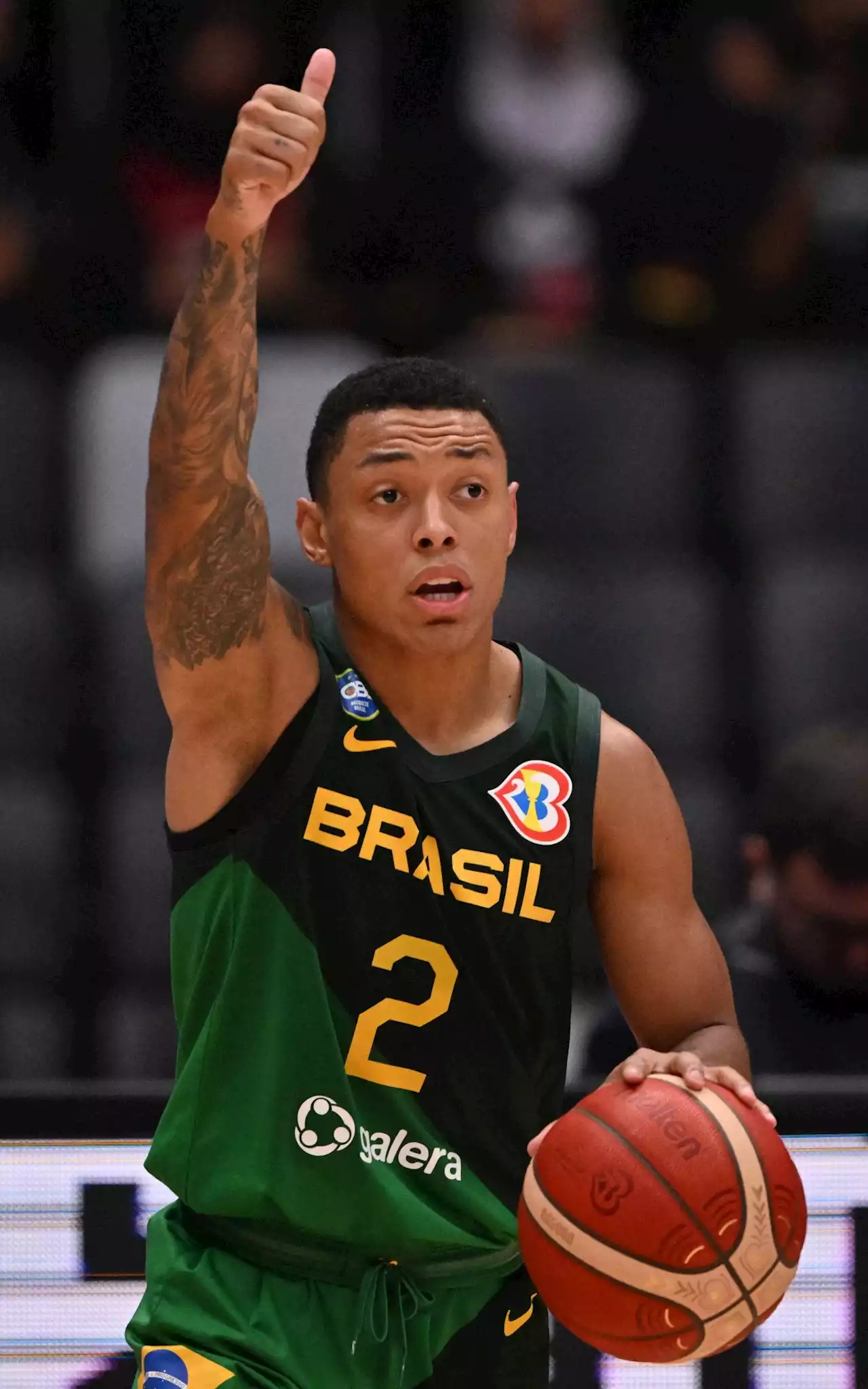 Brasil vence e avança para grupo difícil na Copa do Mundo de basquete | Esporte