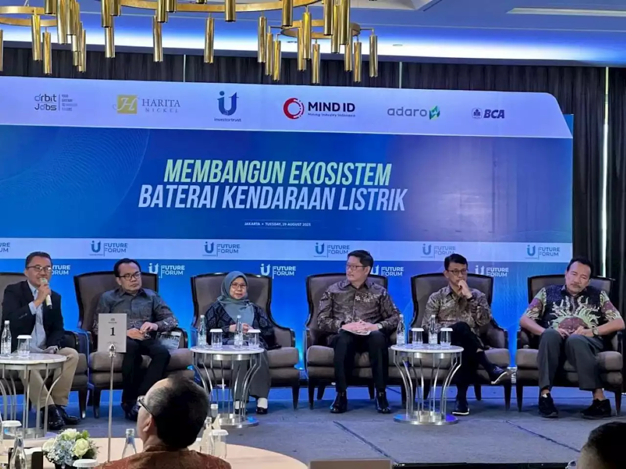 Percepatan Pengembangan Ekosistem Kendaraan Listrik, Pemerintah Bangun Ribuan SPKLU