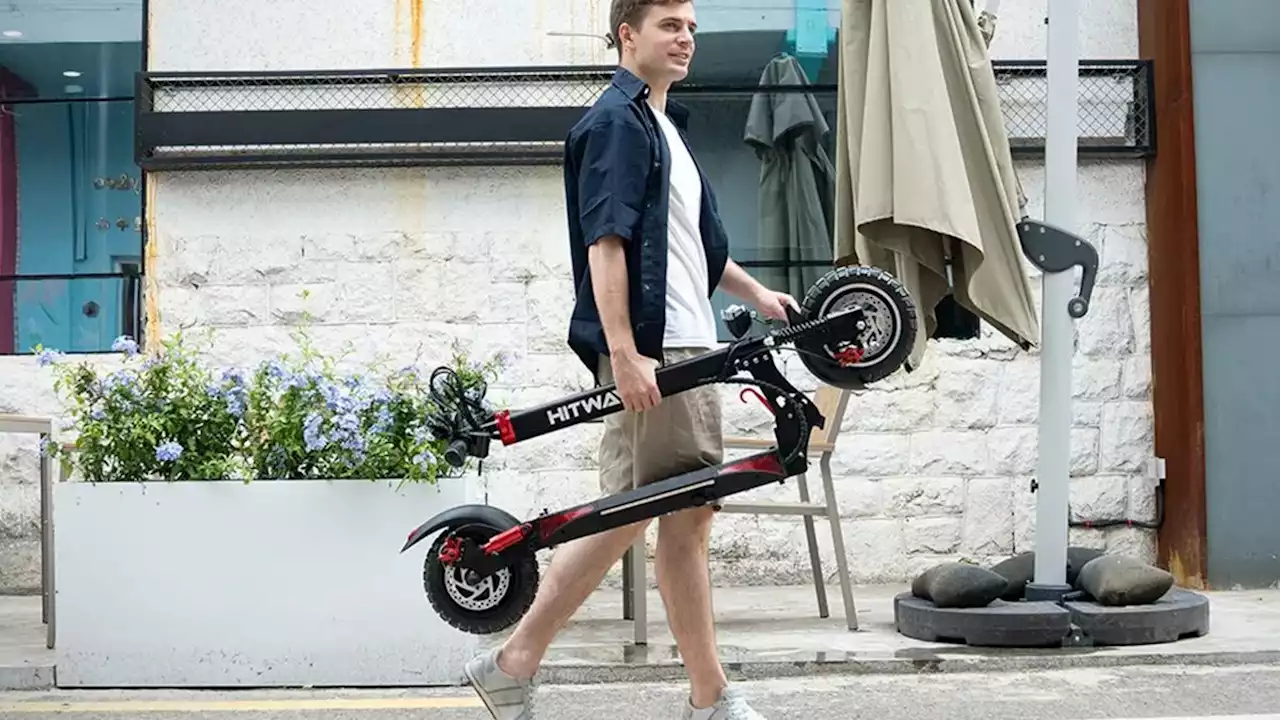 Démarrez la rentrée sur les chapeaux de roues avec cette trottinette électrique à prix cassé