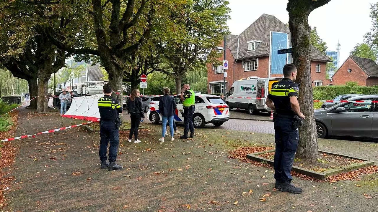 112-nieuws: dode gevonden in Eindhoven • auto tegen boom