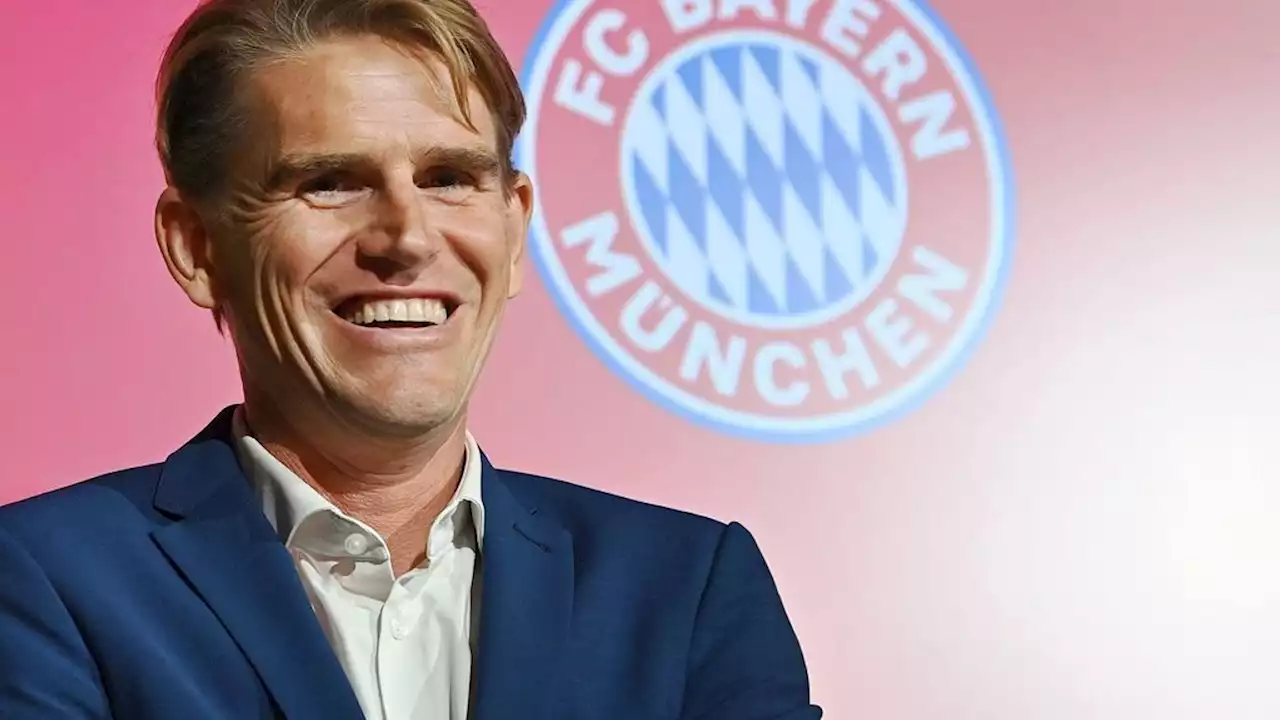 FC Bayern München: Christoph Freund macht Nachwuchsspielern Hoffnung