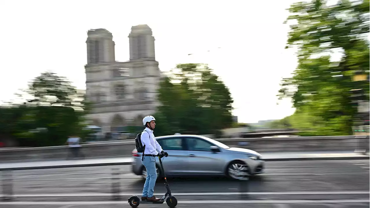 Niente più monopattini elettrici in affitto a Parigi: il primo settembre scatta il bando